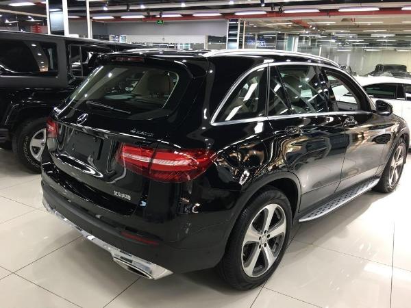 奔驰glc级 glc300 4matic 2.0t 动感型