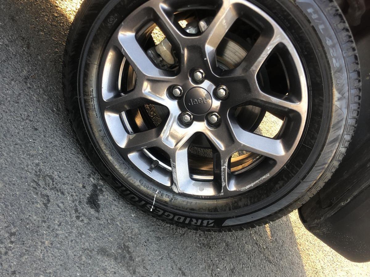 自由侠二手旧轮毂 Clo8w17DrhyAFo8rAAUx-IIoKT0564_small_800_600.jpg