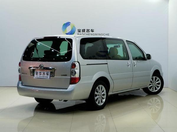 【苏州】2011年8月 别克 gl8 商务车 2.4 ct 舒适版 银灰 自动档