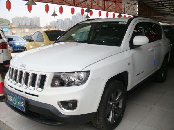 【贵阳】未上牌 jeep 指南者 2.4 四驱舒适版(改款) 白色 自动档