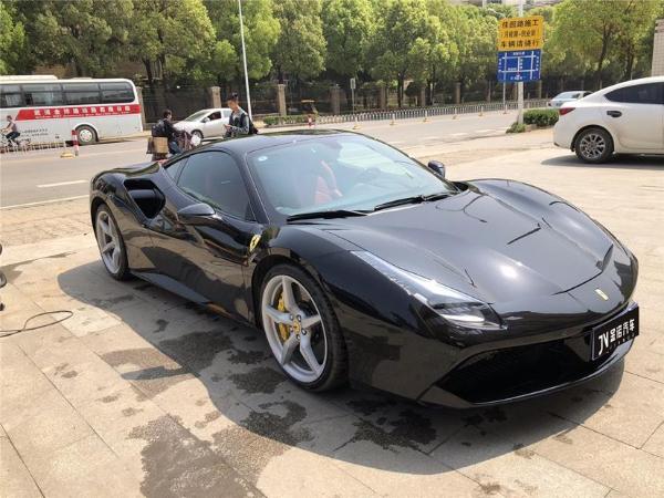 【武汉】2017年3月 法拉利 488 2015款 3.9t gtb 黑色 自动档