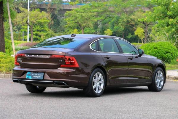 【东莞】2017年5月 沃尔沃 s90 t4 2.0t 智逸版 手自一体