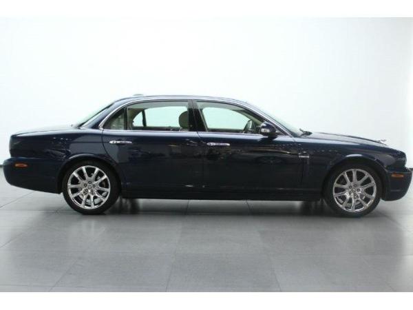 【宁波】2007年10月 捷豹xj 6l 3.0 皇家加长版 自动档