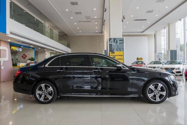 2017年12月奔驰 e级 2016款 e200l 2.0t 运动型
