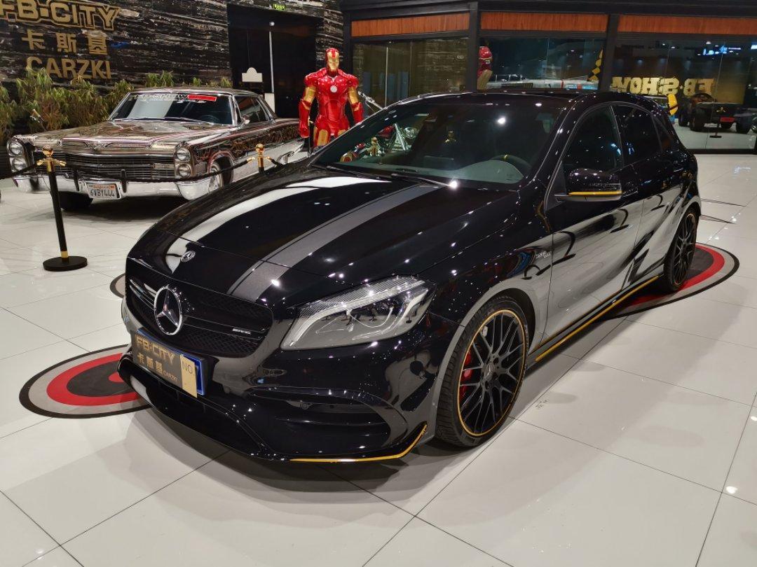 奔驰amg 2017款 a45 amg 2.0t 4matic 暗夜雷霆限量版图片