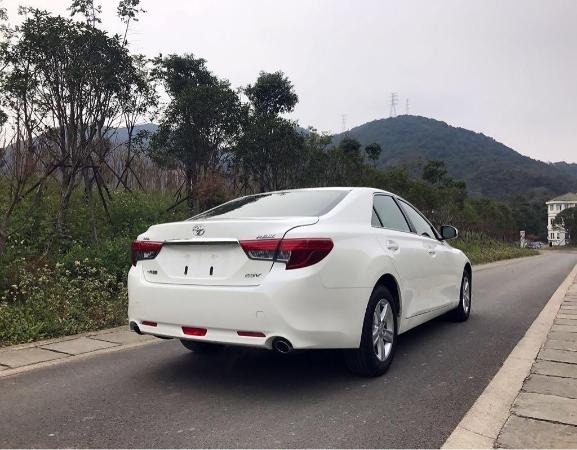 【台州】2016年11月 丰田 锐志 2.5v 菁锐版 白色 手自一体