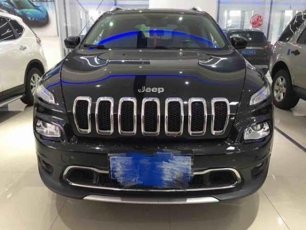 【常州】2016年4月 jeep 自由光 黑色 自动档