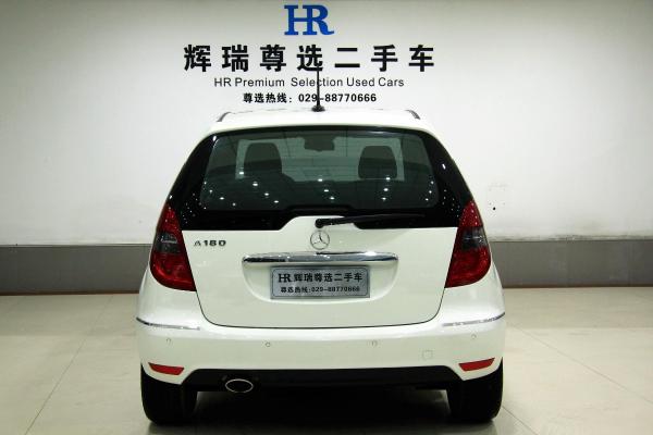 老款奔驰a180,奔驰a1802020款 【西安】2012年1月 奔驰 a级 2011款 a180 1.7 1.7 白色 自动档