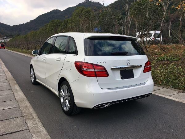【台州】2015年10月 奔驰 b级 b200 1.6t 时尚型 白色 手自一体