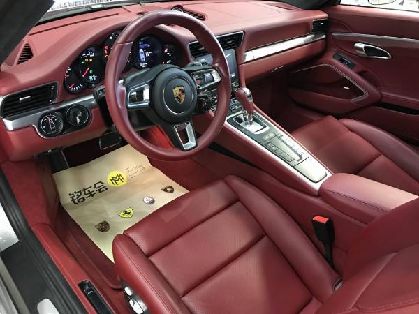 【杭州】2016年8月 保时捷 911 2016款 carrera 3.0t 银灰 自动档