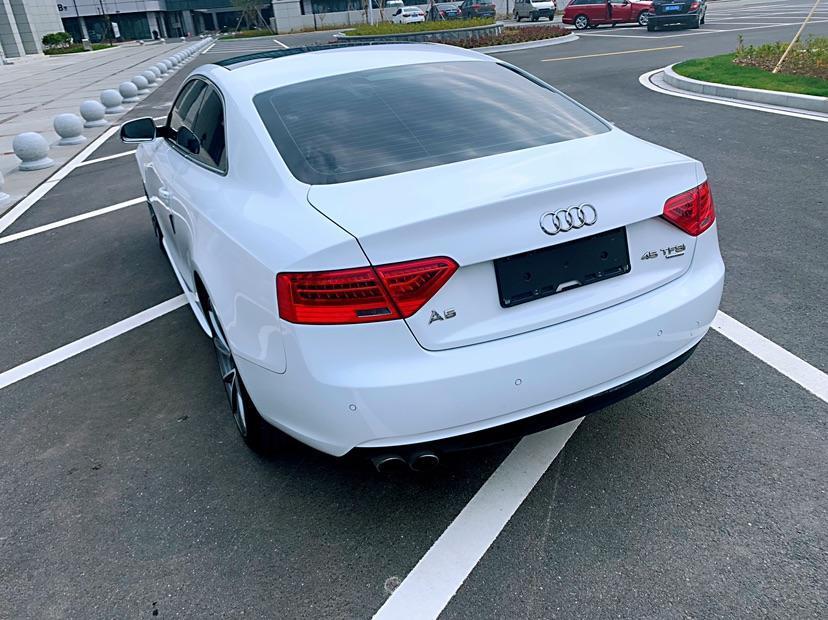 【金华】2015年2月 奥迪 奥迪a5 2014款 sportback 45 tfsi风尚版