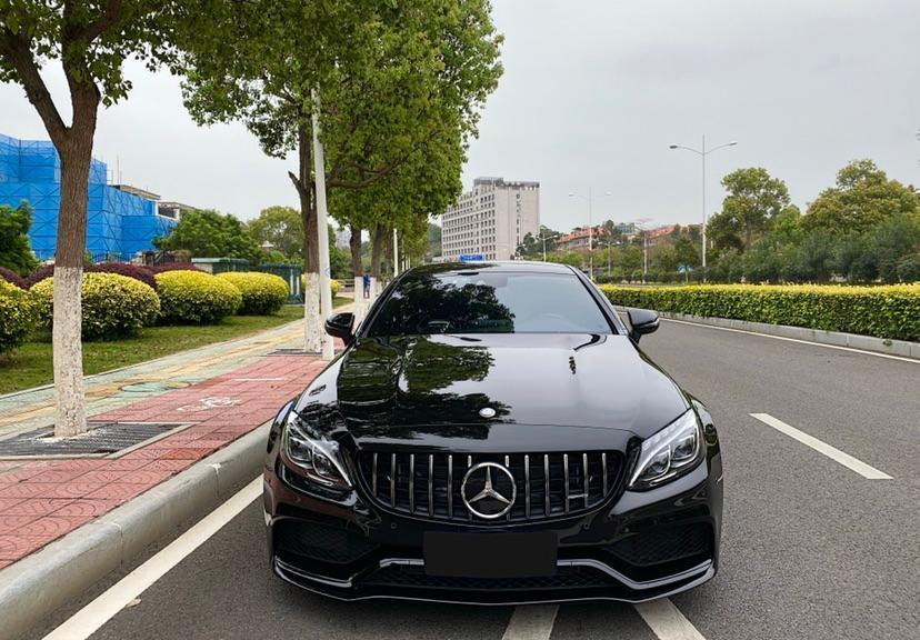 【厦门】2017年3月 奔驰 奔驰c级amg 2016款 amg c 63 s coupe 黑色