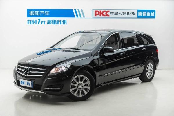 【上海】2015年7月 奔驰r级 r320 3.0t 4matic 商务型 黑色 手自一体