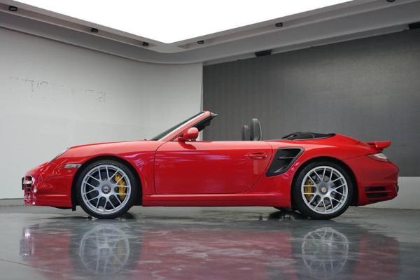 【上海】2013年7月 保时捷 911 turbo s cabriolet 3.8t 自动档