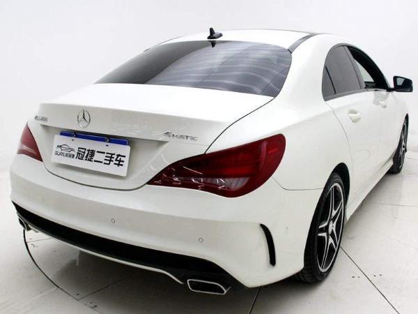 【上海】2014年8月 奔驰 cla级 cla260 4matic 2.0t 白色 自动档