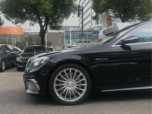 【上海】2015年10月 奔驰s级 amg s65l amg 6.0t 自动档