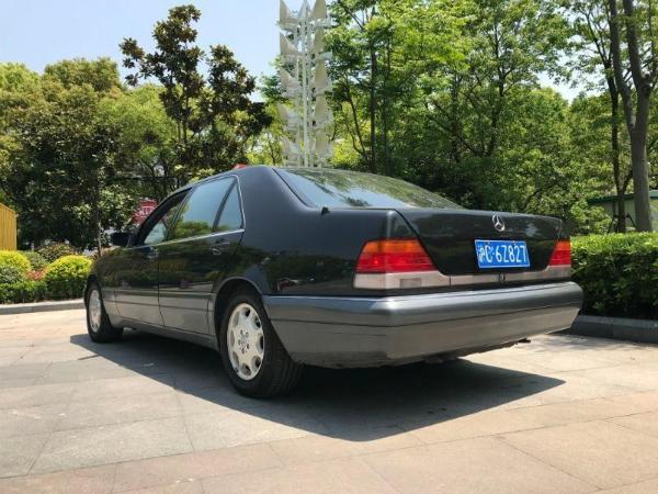 【上海】2005年9月 奔驰 s级 s600 5.5t 黑色 自动档