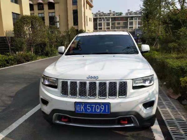 【宁波】2017年11月 jeep 大切诺基 3.0t 精英导航版 柴油 自动档