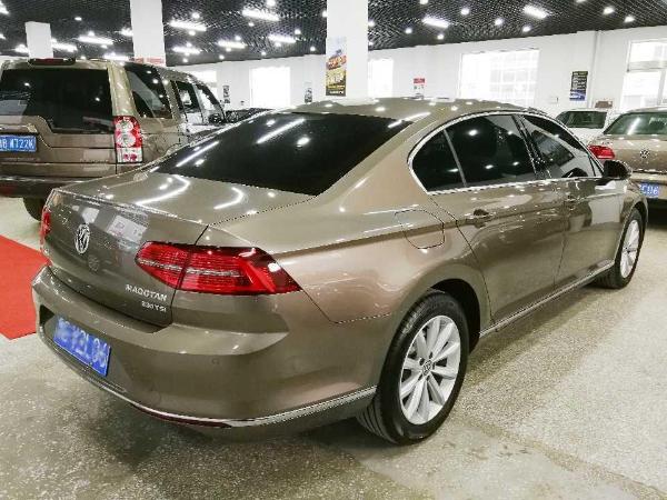 【青岛】2017年10月 大众 迈腾 330tsi dsg领先型 手自一体