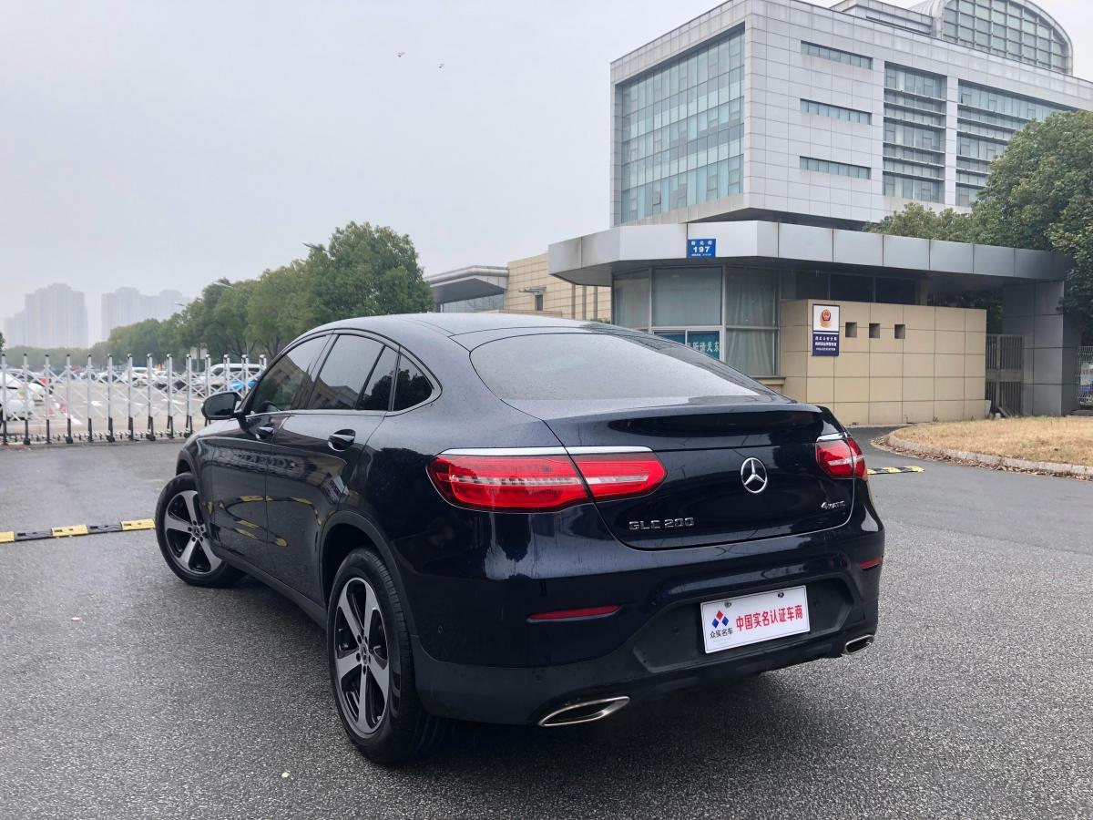 2018年07月奔驰 奔驰glc(进口) glc 200 4matic 轿跑suv