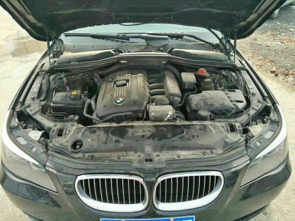 上海2009年12月宝马宝马5系2009款523li25l豪华型黑色手自一体