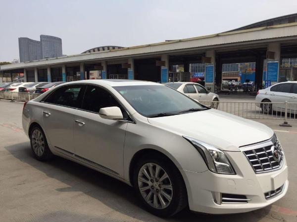 【杭州】2014年3月 凯迪拉克 xts 2.0t 28t 豪华型 白色 手自一体
