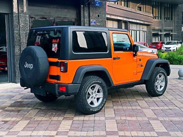 【沈阳】2012年6月 jeep 牧马人 3.6 两门 rubicon 橙色 手自一体