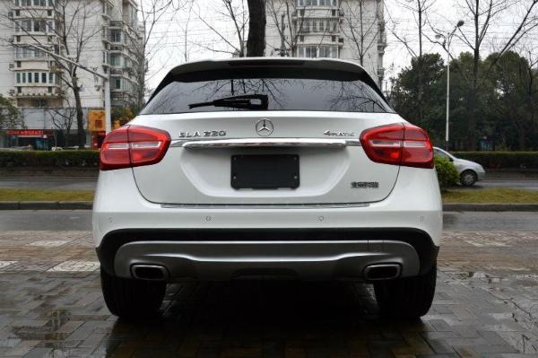 奔驰gla2002016款,2020款奔驰gla200 奔驰gla级 gla220 4matic 2.0t 时尚型
