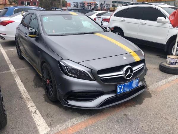 奔驰a级 a45 amg 2.0t 4matic 暗夜雷霆限量版图片