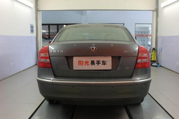 【上海】2010年2月 斯柯达 明锐 1.8tsi 逸仕版 灰色 自动档