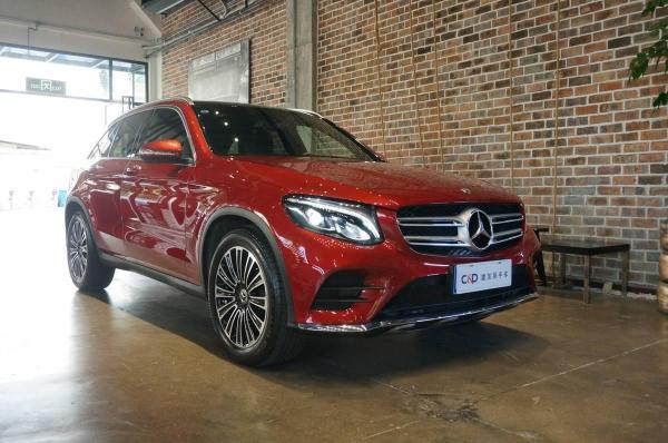 【厦门】2018年2月 奔驰glc级 glc260 2.0t 4matic 动感型 手自一体