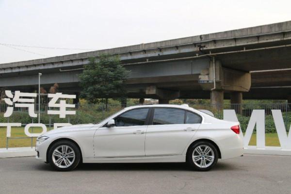 【西安】2016年11月 宝马 宝马3系 320li 2.0t xdrive时尚型 手自一体