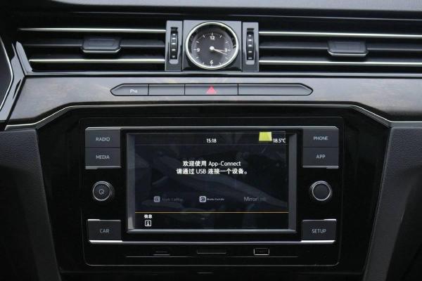 【郑州】2018年10月 大众 迈腾 330tsi dsg豪华型 自动档