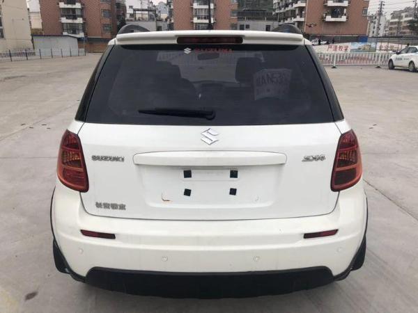 【合肥二手车】2010年12月_二手铃木 天语sx4 sx4 1.