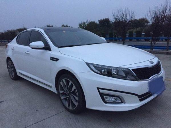 【阜阳】2015年7月 起亚 k5 2.0 lux 白色 自动档