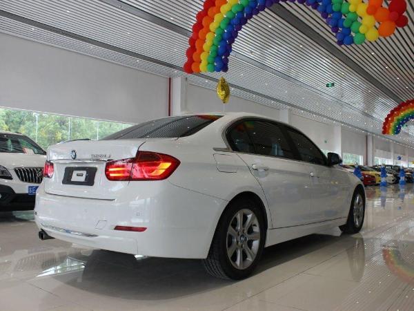 【苏州】2015年4月 宝马 宝马3系 328li 2.0t 时尚型 白色 自动档