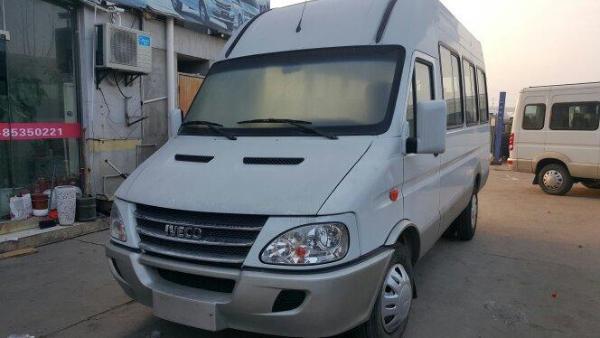 【南京二手车】未上牌_二手依维柯宝迪17座_