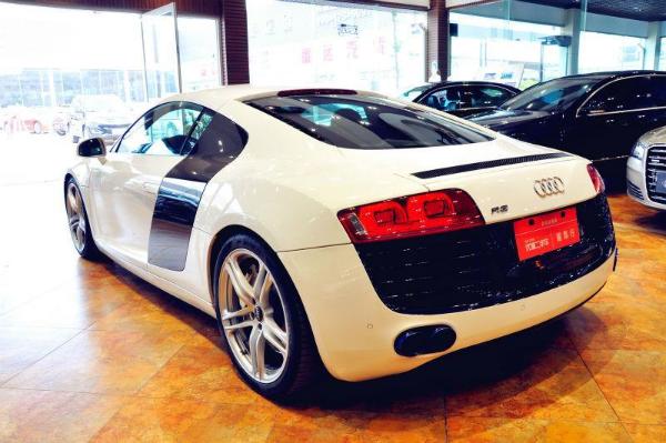 【济南】2010年2月 奥迪 奥迪r8 r8 coupe 4.