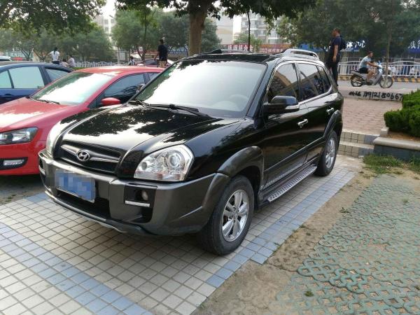 【日照】2010年4月现代 途胜 2.0 两驱时尚型