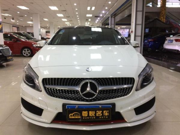 【济南】2014年7月 奔驰 a级 a260 sport 2.0t 白色 手自一体