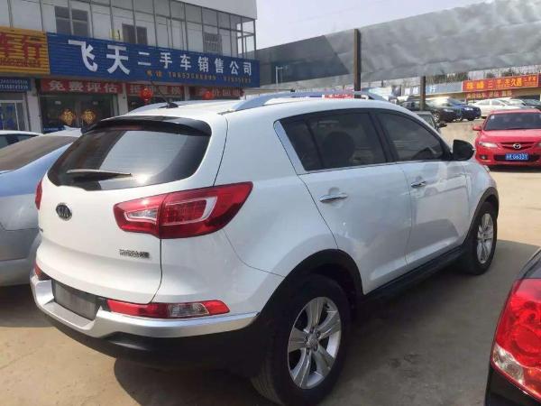 【扬州】2012年6月 起亚 智跑 2.0 gls 两驱 白色 手自一体