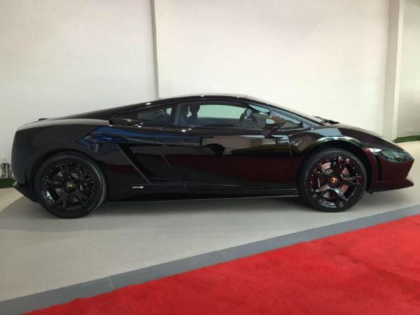 【上海】2012年7月 兰博基尼 盖拉多 lp550-2 5.2 黑色 手自一体