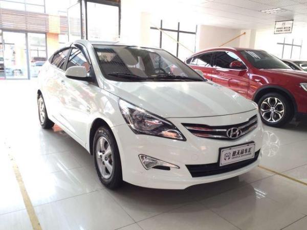 【武汉】2016年8月 现代 瑞纳 2016款 1.4 gls 智能型 白色 自动档