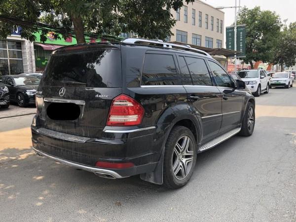 【郑州】2012年3月 奔驰gl级 gl450 4.7l 4matic 尊贵型 黑色 自动档