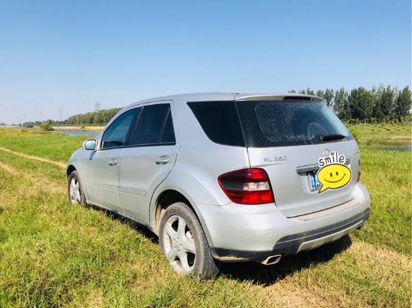 【郑州】2007年2月 奔驰m级 ml350 3.5l 4matic 豪华型 手自一体