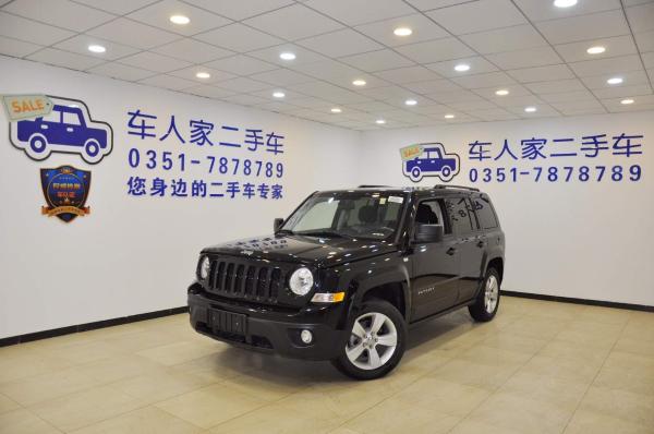 【太原】2016年4月jeep 自由客 2.4 炫黑运动版