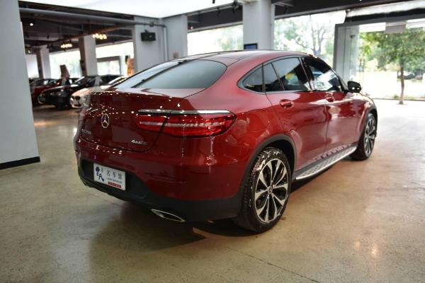 【南京】2017年6月 奔驰glc级 glc260 coupe 2.0t 4matic 手自一体