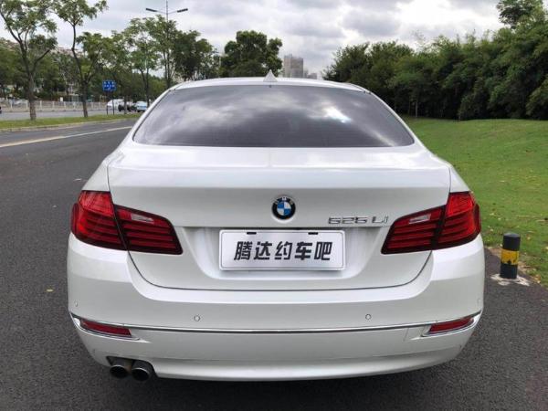 【长沙】2016年6月 宝马 宝马5系 525li 2.0t 豪华设计套装 手自一体