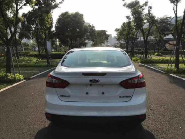 【福州二手车】2012年8月_二手福特 福克斯 三厢1.6l