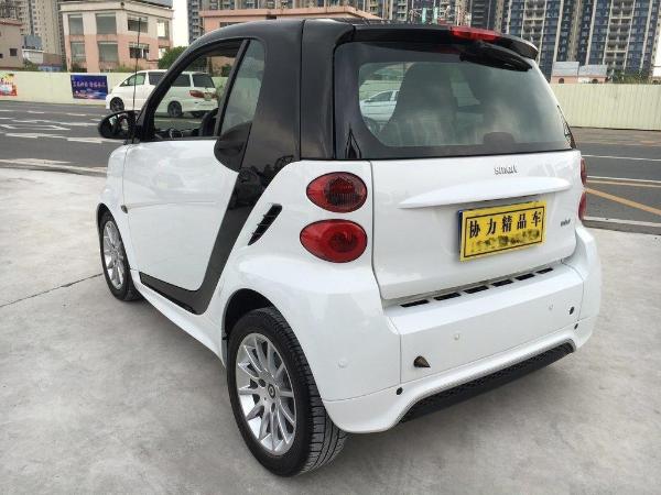 佛山2013年5月smartfortwo2012款coupe10mhd激情烈焰特别版白色自动档